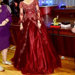 Gorgeous prom, wedding dress